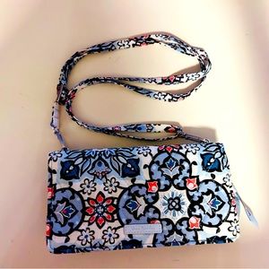 Vera Bradley crossbody wallet/clutch